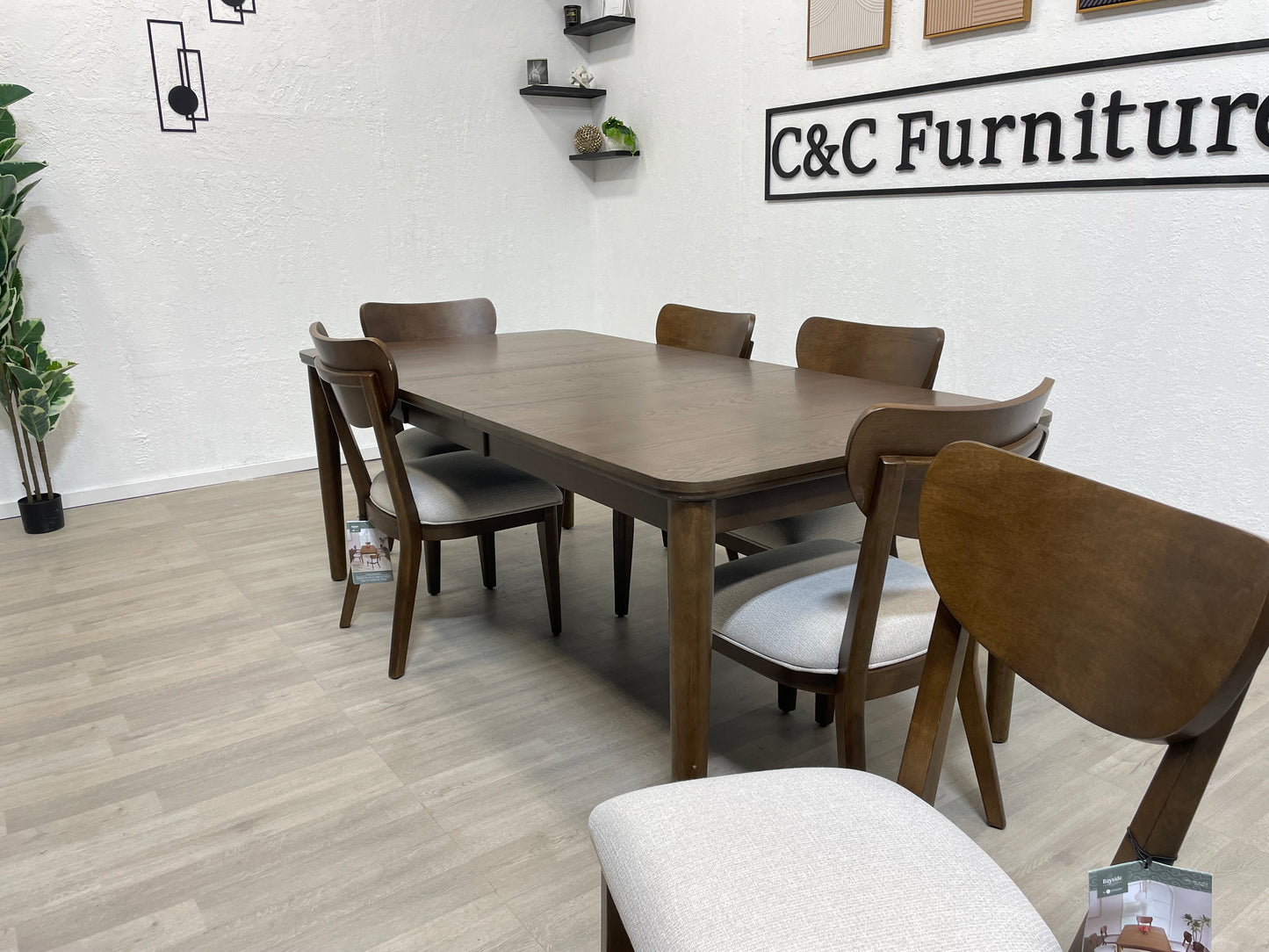 Parker Extendible Dining Set