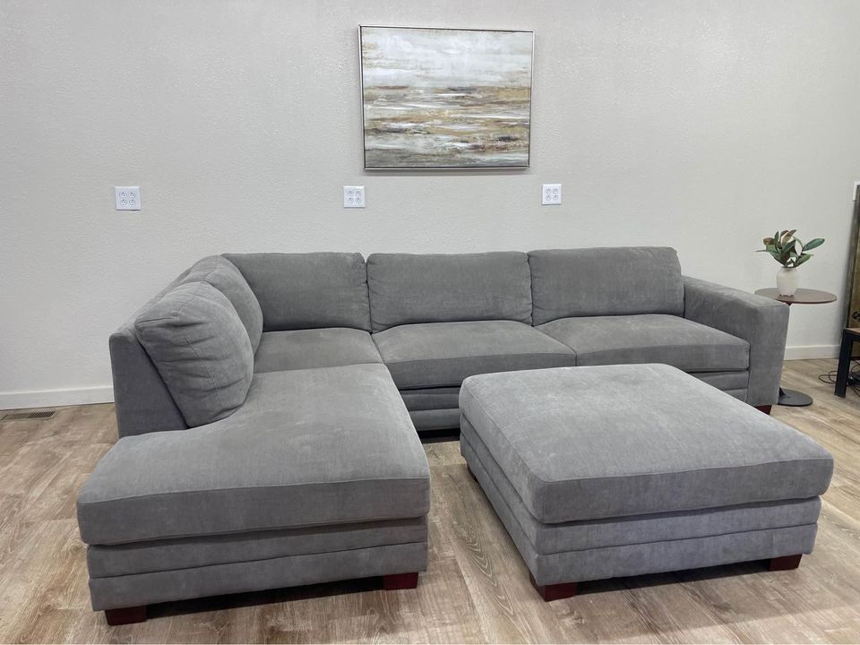 Penelope Sectional Sofa