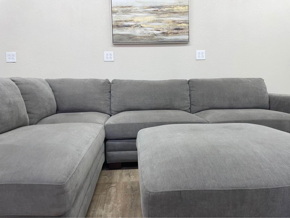 Penelope Sectional Sofa